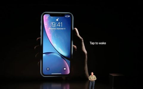 iPhone SE Plus再曝光 屏幕变大 配侧面指纹 3500买吗？