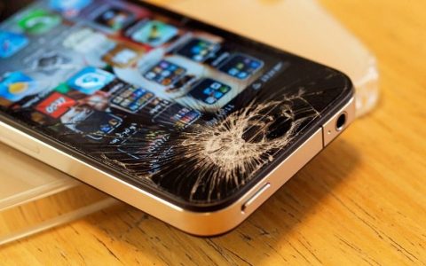 手机坏了一定要盯着修，你修手机被坑过吗？