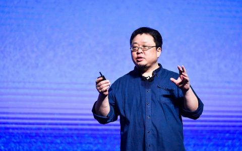 罗永浩回应被恢复执行2900万：很想说脏话！