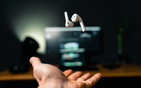 iOS16 Beta5暗示 AirPods固件更新将加入新方法