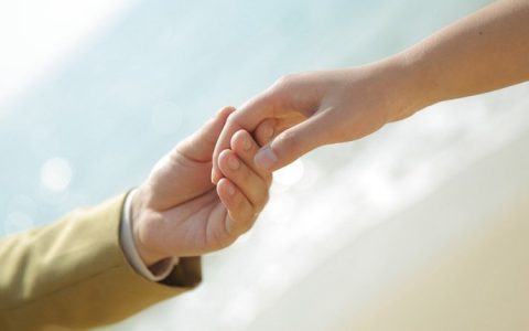 我国结婚年龄越来越迟 结婚人数首次低于800万对大关