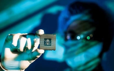 美国政府又出芯片限制恶招打压中企 芯片巨头一夜暴跌近14%