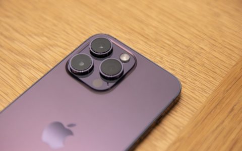 曝iPhone 16 Ultra独占潜望式镜头：跟Pro版拉大差距
