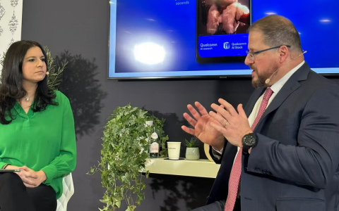 最快iPhone16用上苹果自研5G基带，SE4或将回归！