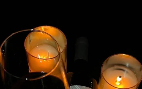 好看的暗色系壁纸 高级感满满的黑色手机壁纸