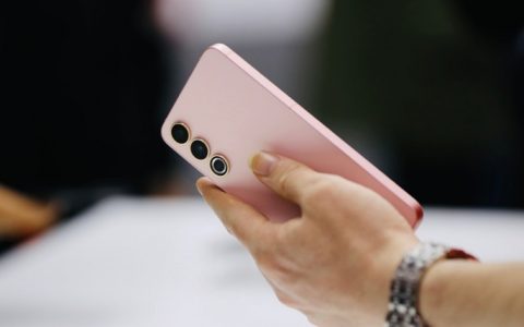 最低仅2299元 4款12+512GB超大内存高性价比手机推荐