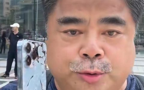 演员刘金怒摔iPhone，称苹果在傲慢的道路上遥遥领先